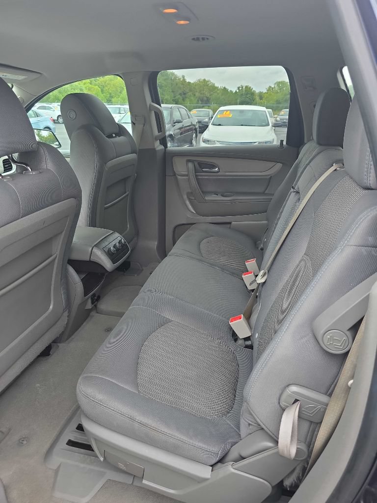 Used 2017 Chevrolet Traverse LS FWD image 10