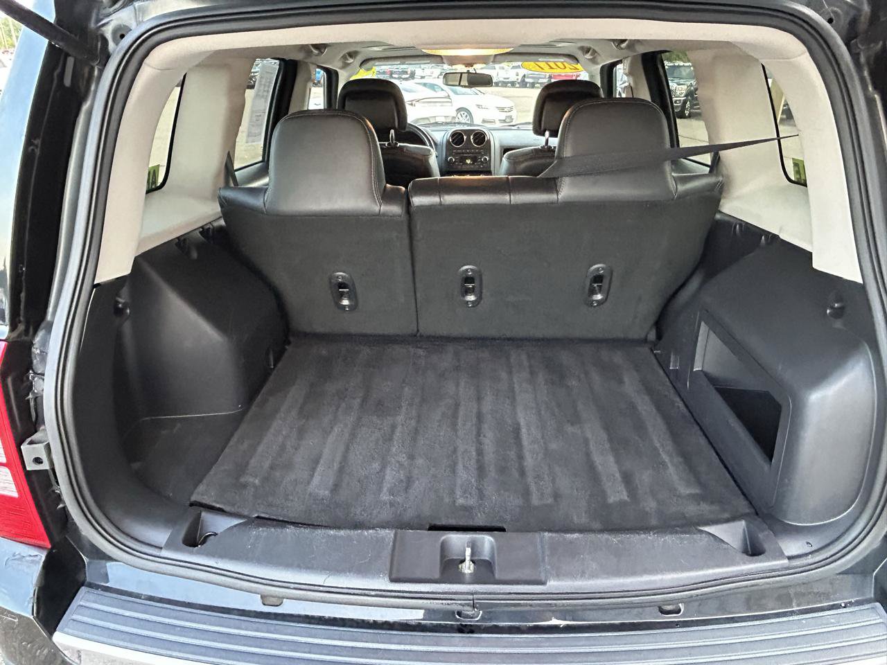 Used 2017 Jeep Patriot High Altitude AWD/4WD image 17