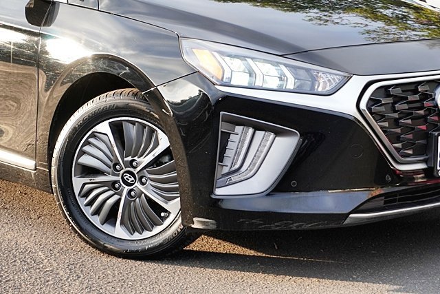 Certified 2022 Hyundai Ioniq Limited image 4