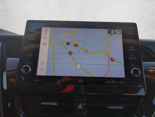 Used 2022 Toyota Camry XLE image 10