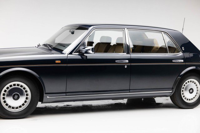 Used 1998 Rolls-Royce Silver Spur image 33