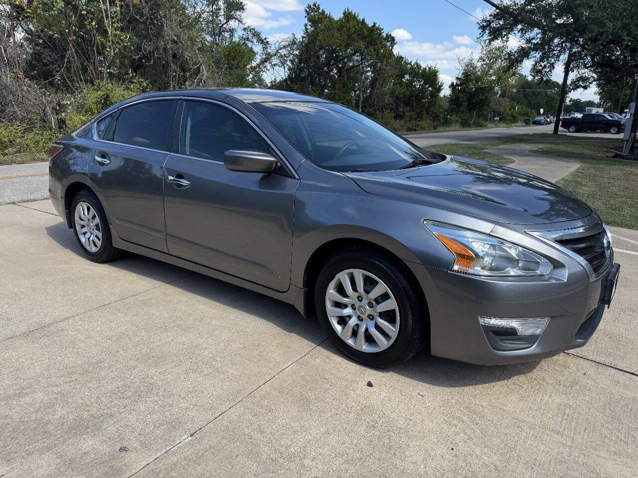 Used 2014 Nissan Altima 2.5 S w/ Display Audio Package FWD image 16