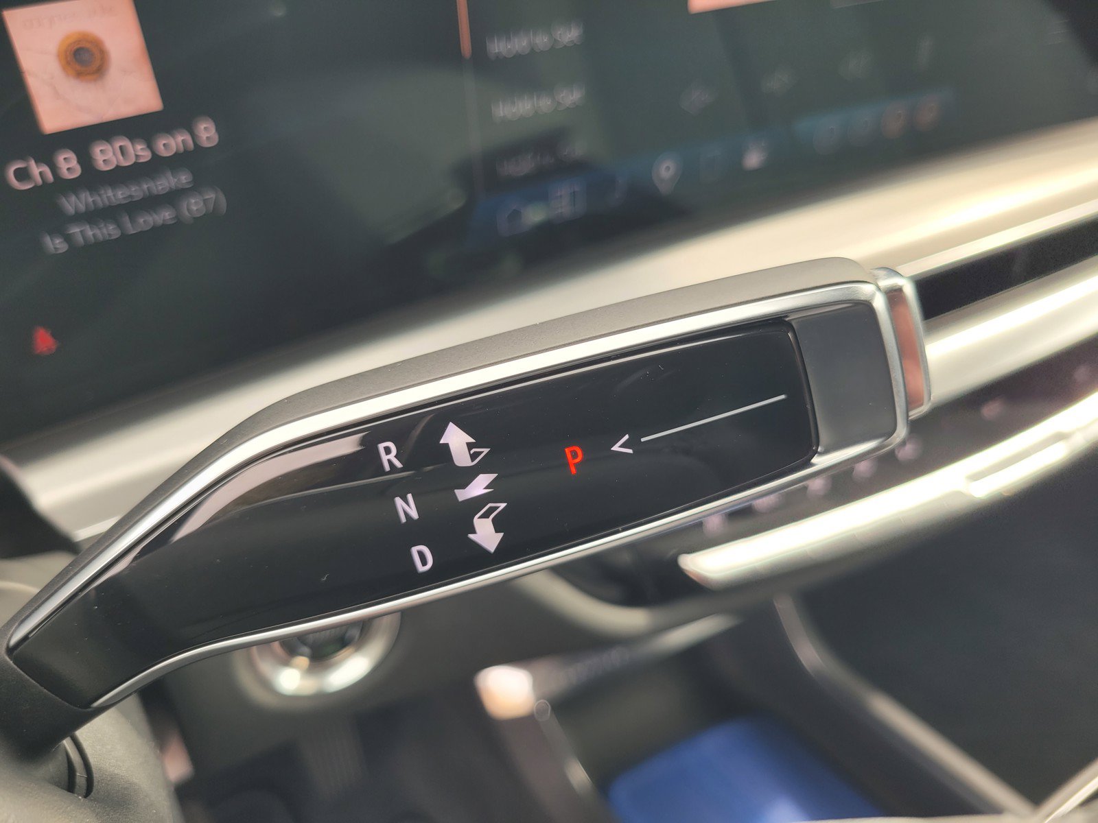 Certified 2025 Cadillac Lyriq Luxury AWD/4WD image 17