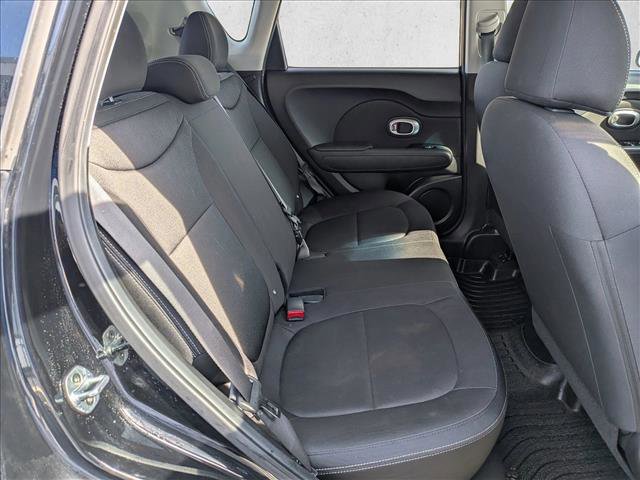 Used 2018 Kia Soul Base image 19