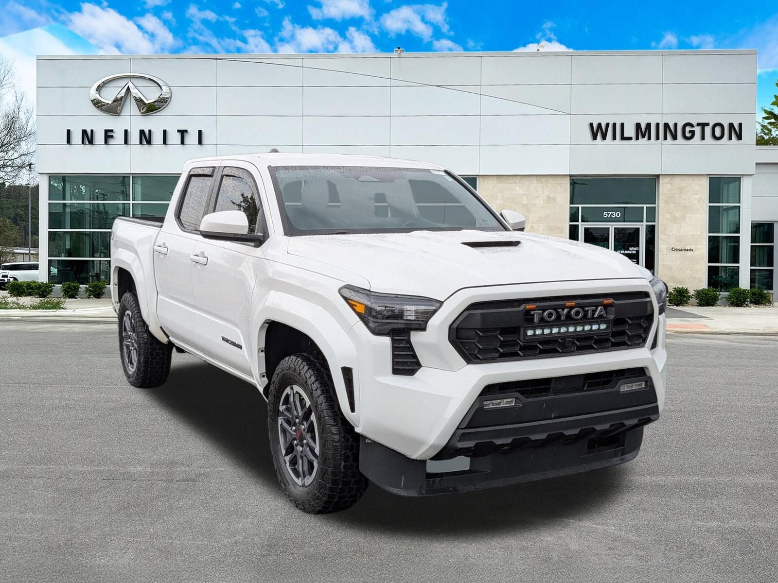 Used 2024 Toyota Tacoma TRD Sport AWD/4WD video 1