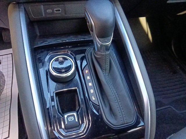 Used 2024 Chevrolet Colorado ZR2 w/ ZR2 Convenience Package III image 24