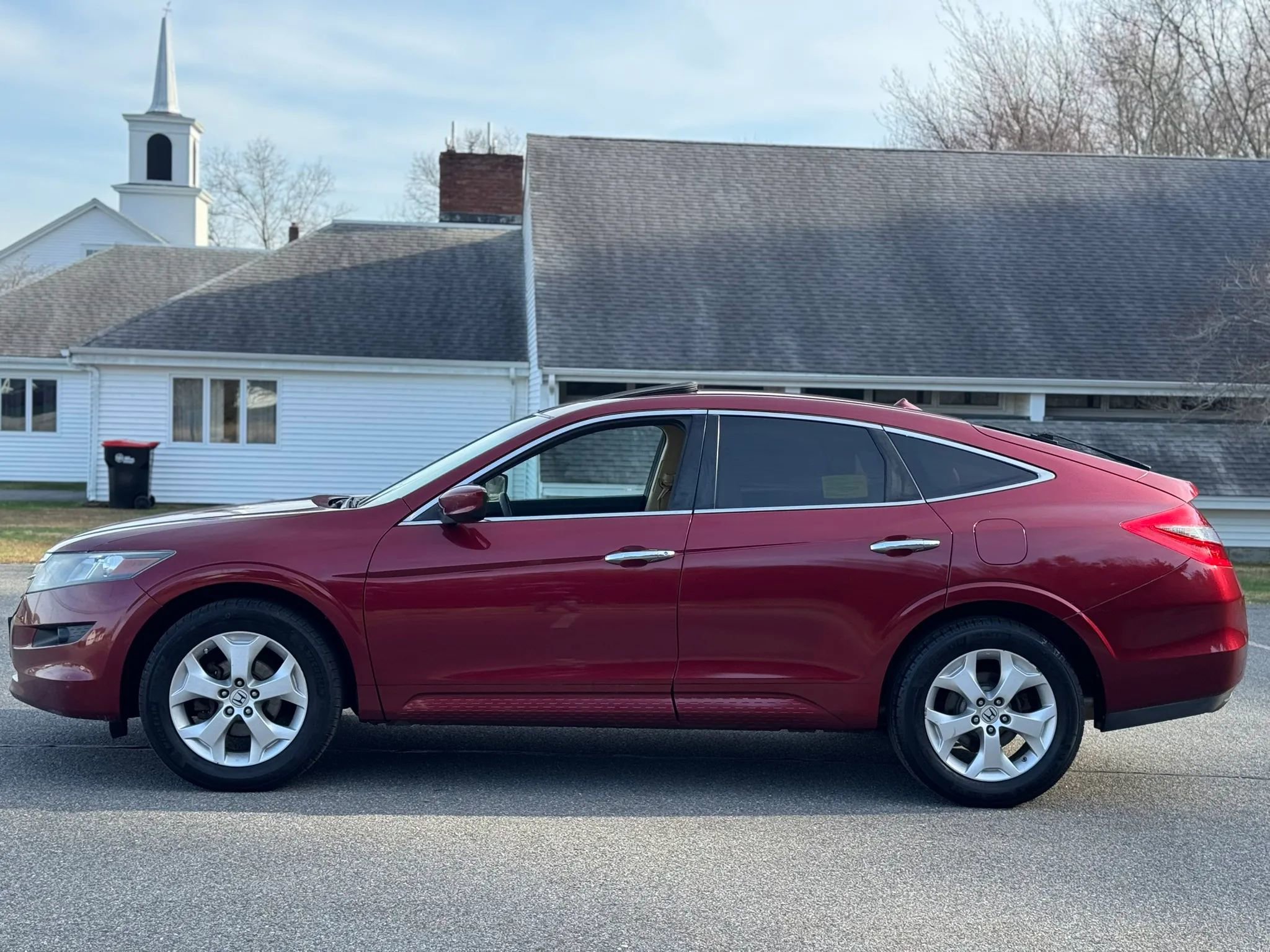 Used 2010 Honda Crosstour EX-L image 4