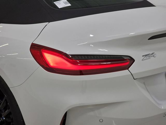 Certified 2022 BMW Z4 sDrive30i w/ Dynamic Handling Package image 28