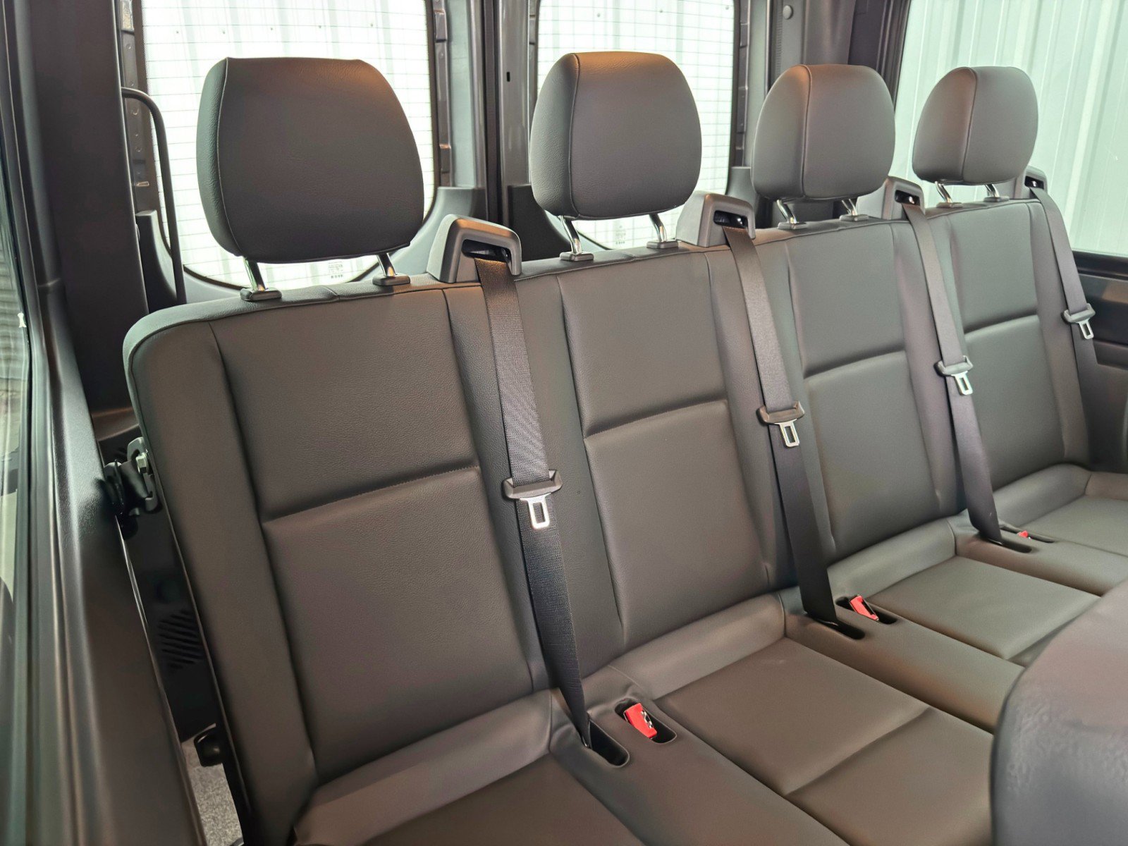 Used 2023 Mercedes-Benz Sprinter 2500 image 39