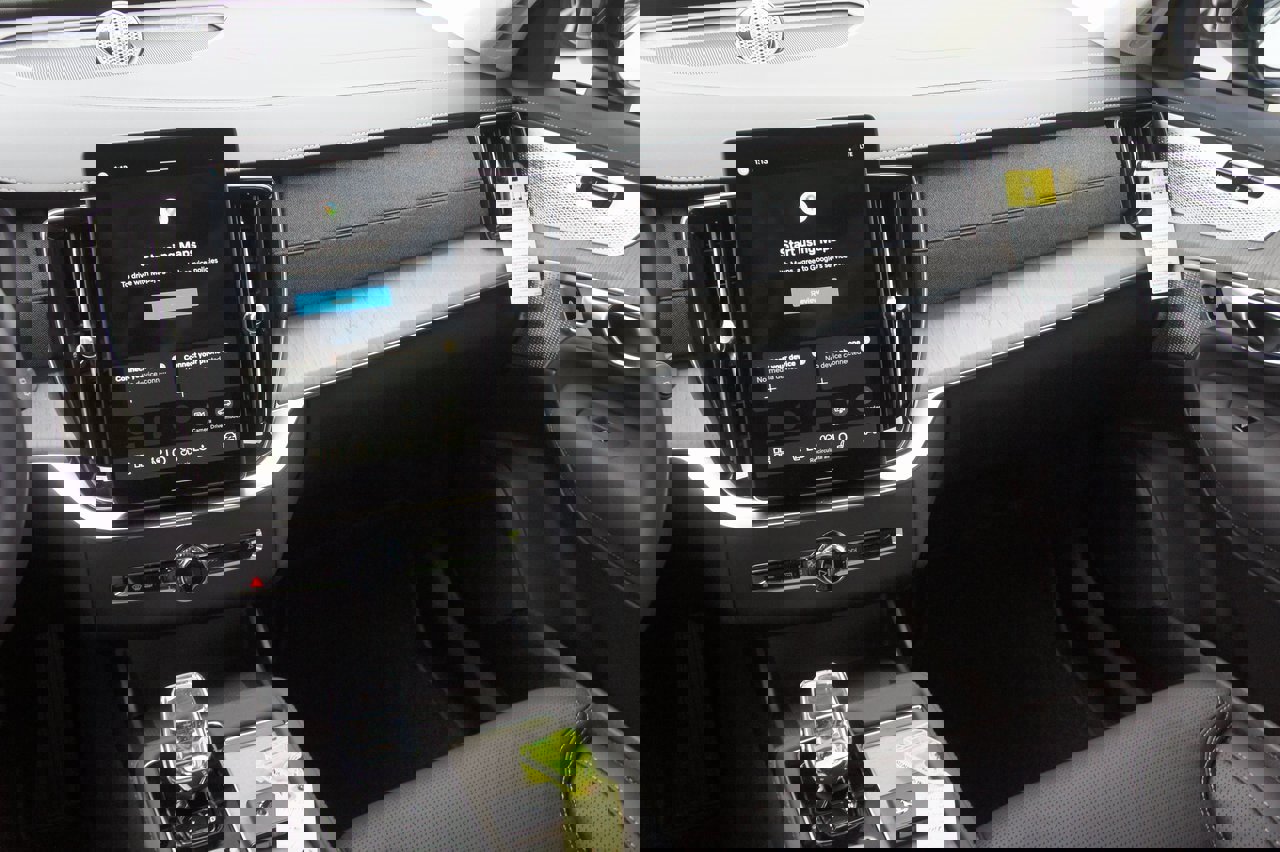 New 2026 Volvo XC90 B6 Ultra image 13