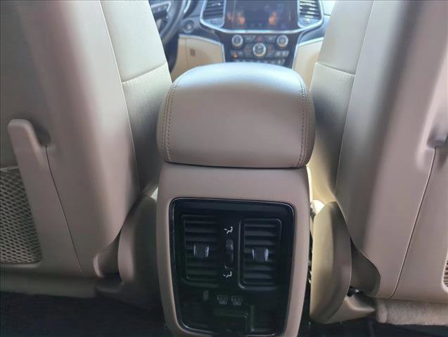 Used 2019 Jeep Grand Cherokee Limited RWD image 19