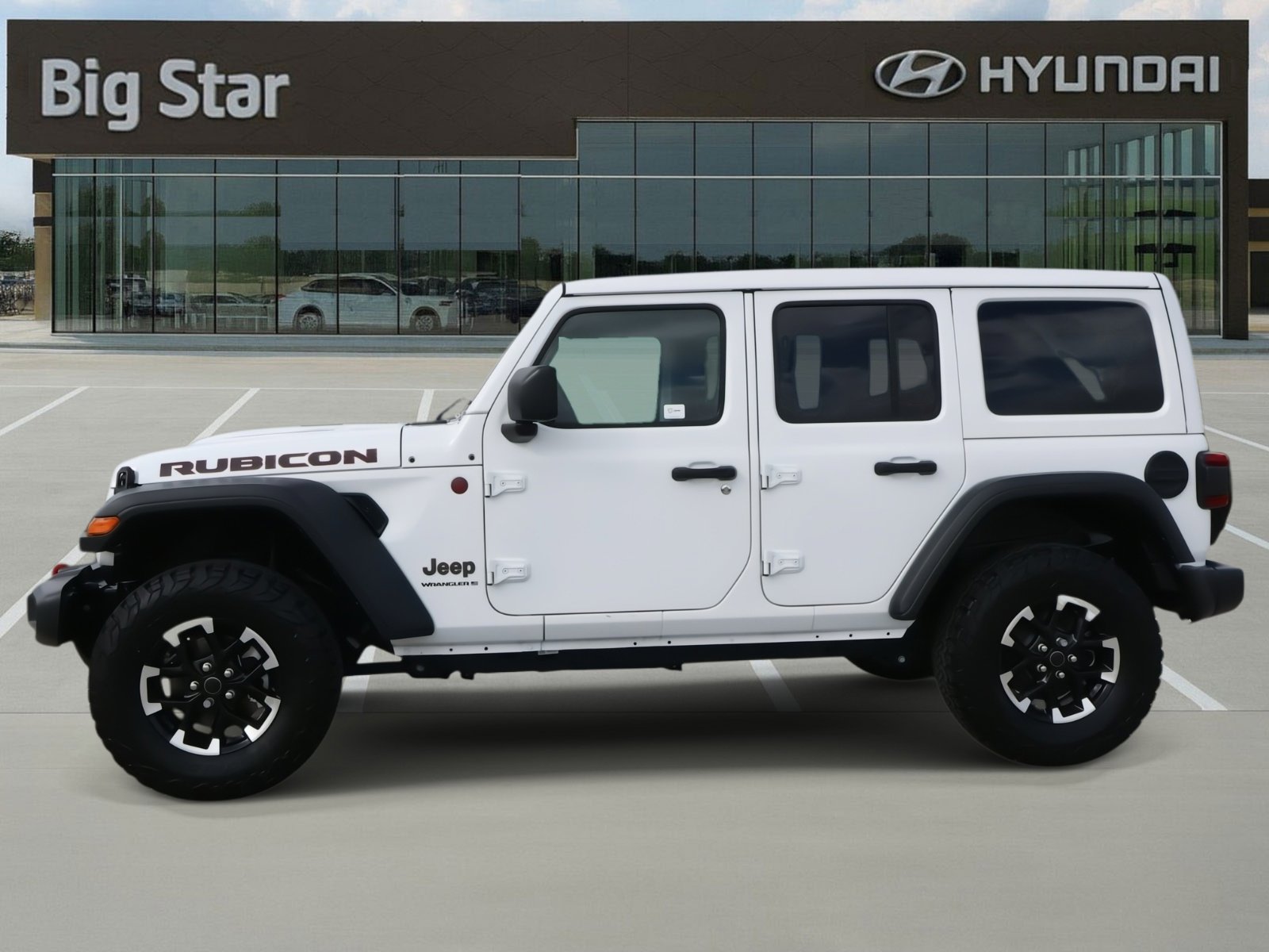 Used 2024 Jeep Wrangler Unlimited Rubicon w/ Technology Group image 2