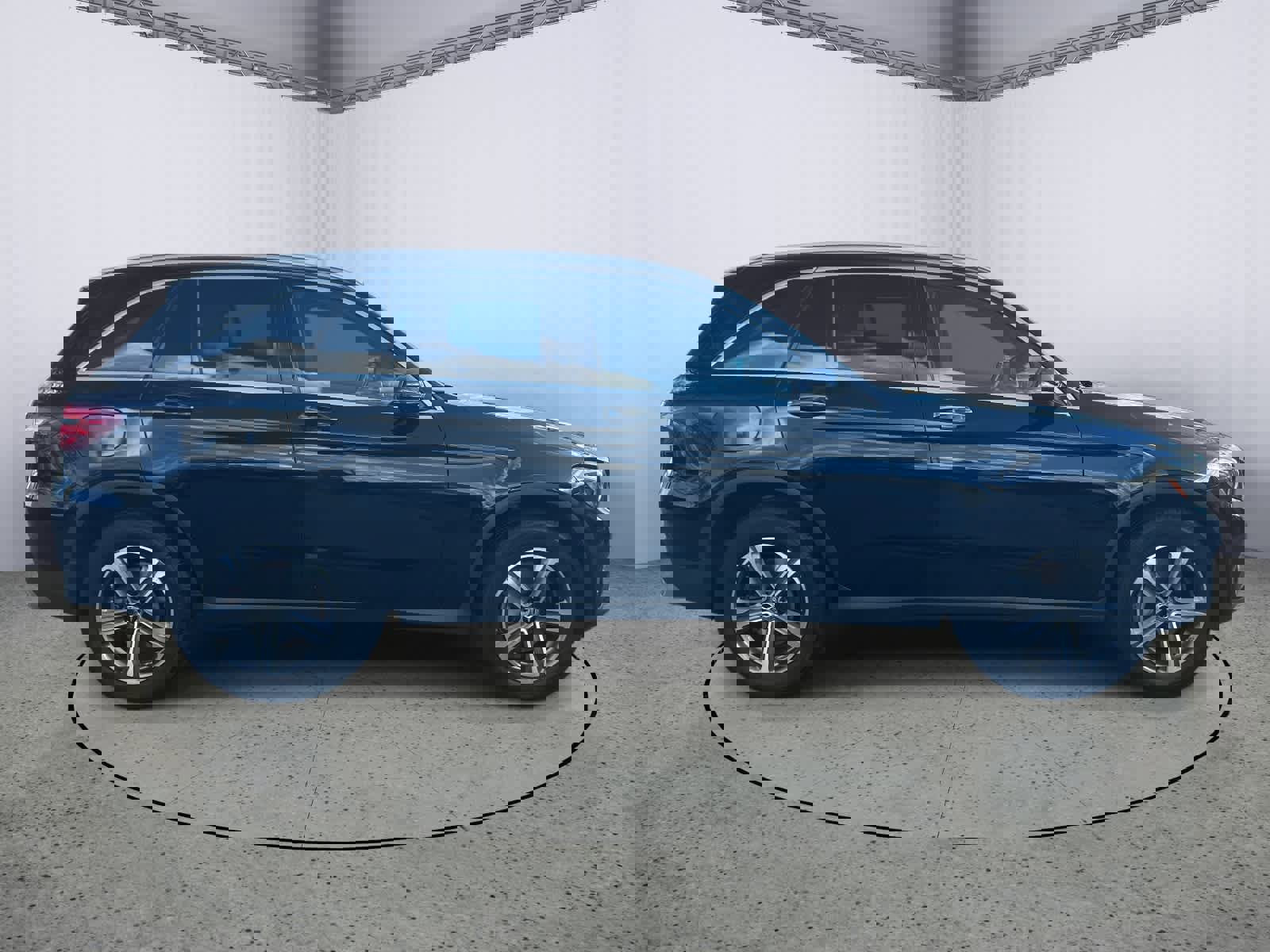 Used 2019 Mercedes-Benz GLC 300 4MATIC image 2