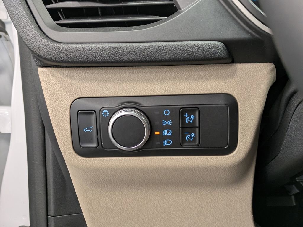 Used 2021 Ford Escape SE w/ Convenience Package FWD image 22