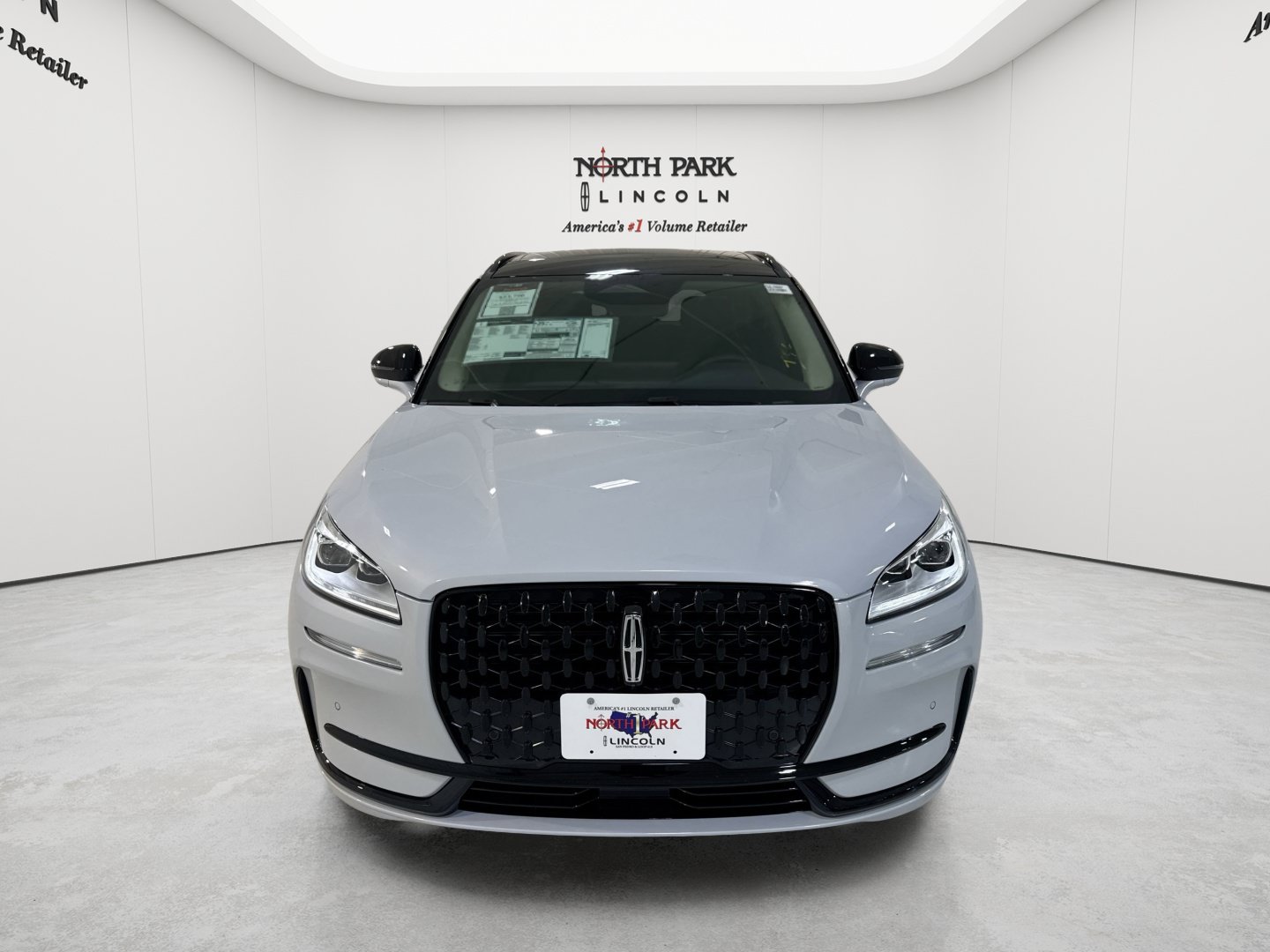 New 2026 Lincoln Corsair Reserve FWD image 32
