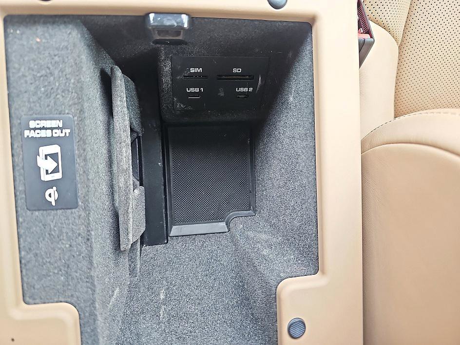 Used 2024 Porsche Macan image 24