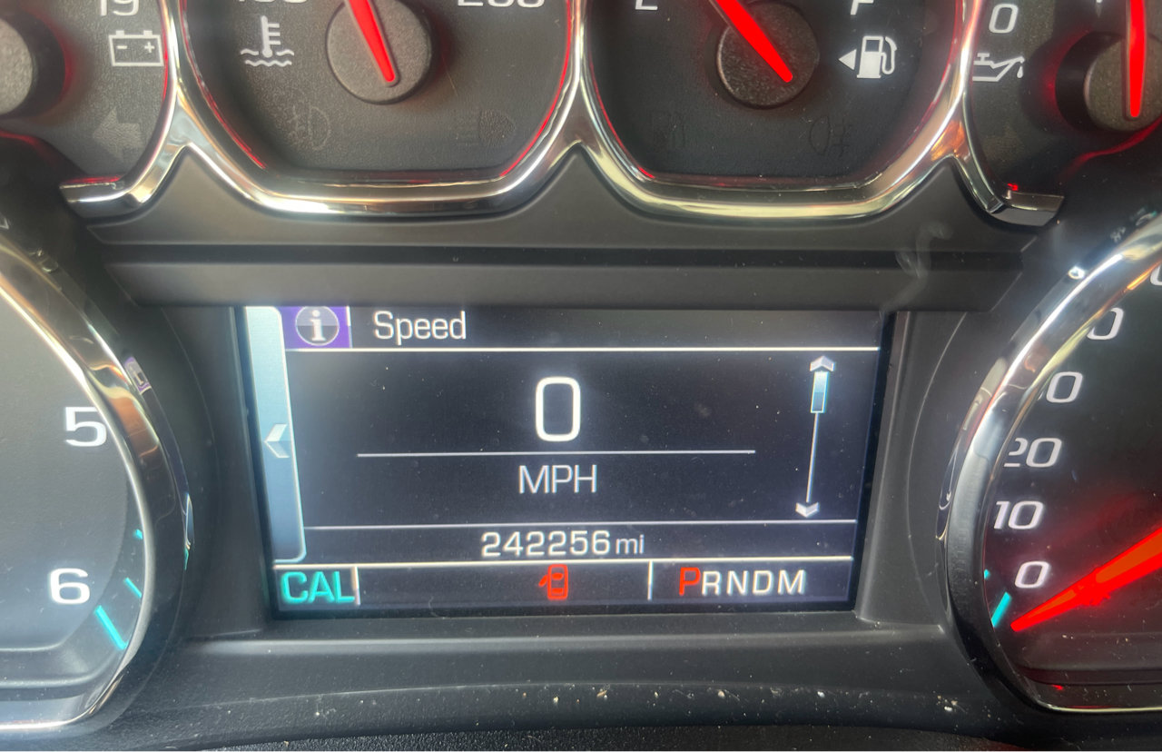 Used 2016 Chevrolet Suburban LT image 20