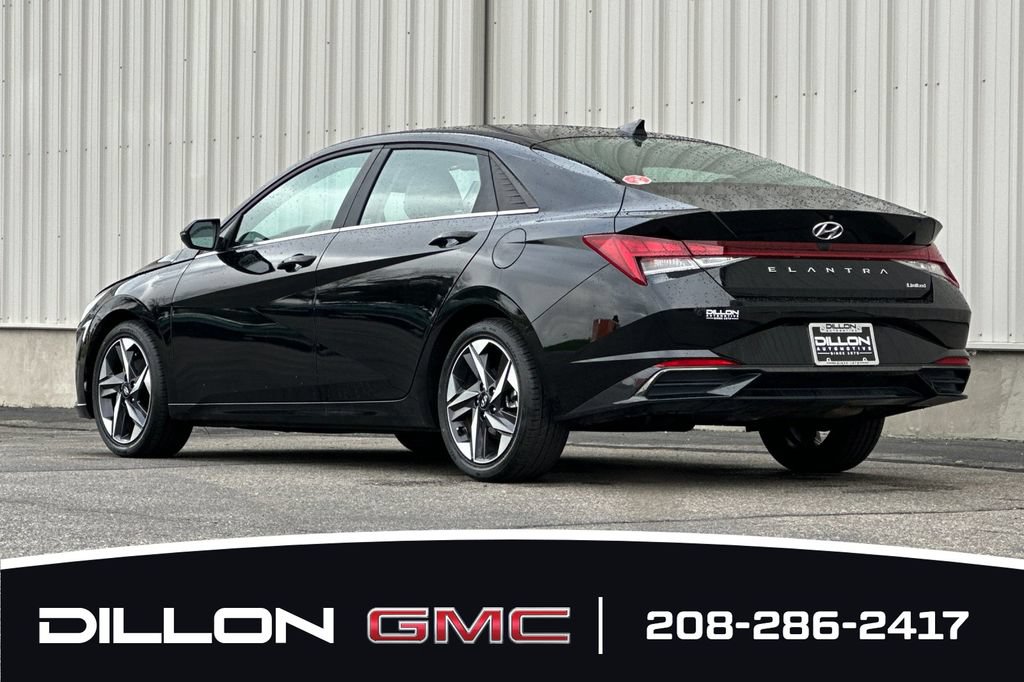 Used 2023 Hyundai Elantra Limited FWD image 9