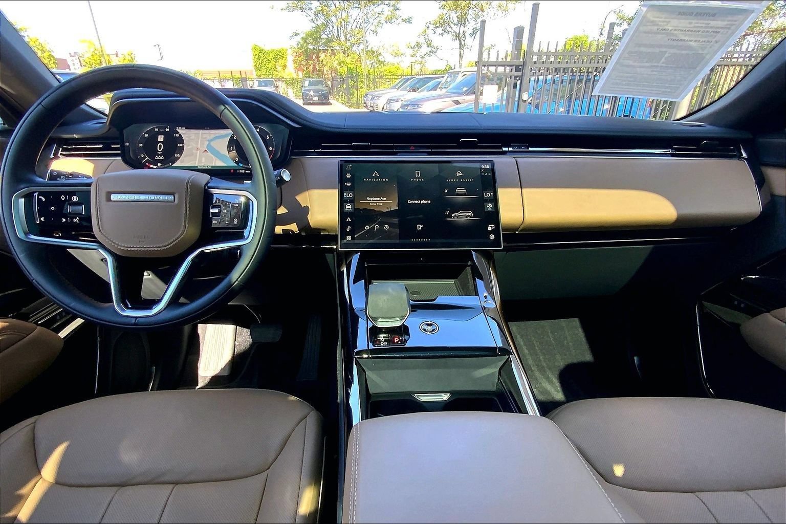 Certified 2025 Land Rover Range Rover Sport SE AWD/4WD image 15