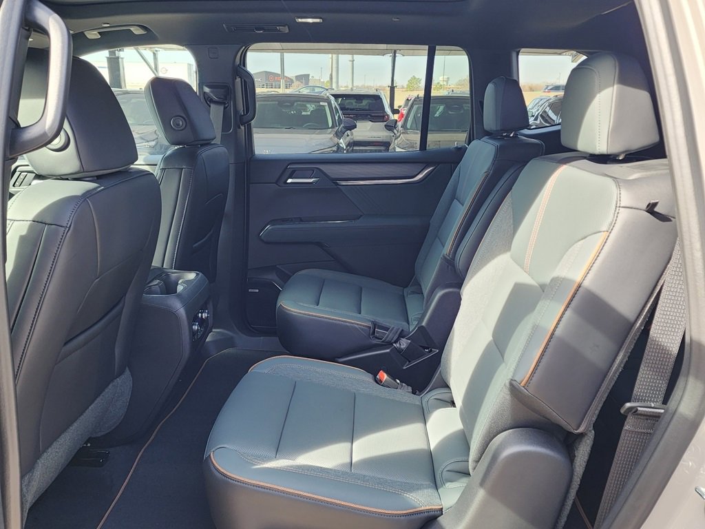 New 2026 GMC Acadia AT4 w/ Luxury Package image 46