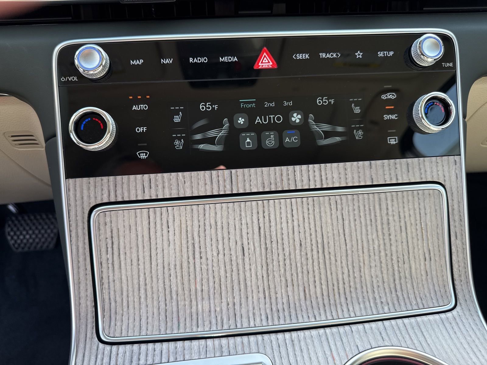 Used 2026 Genesis GV80 3.5T Prestige image 30