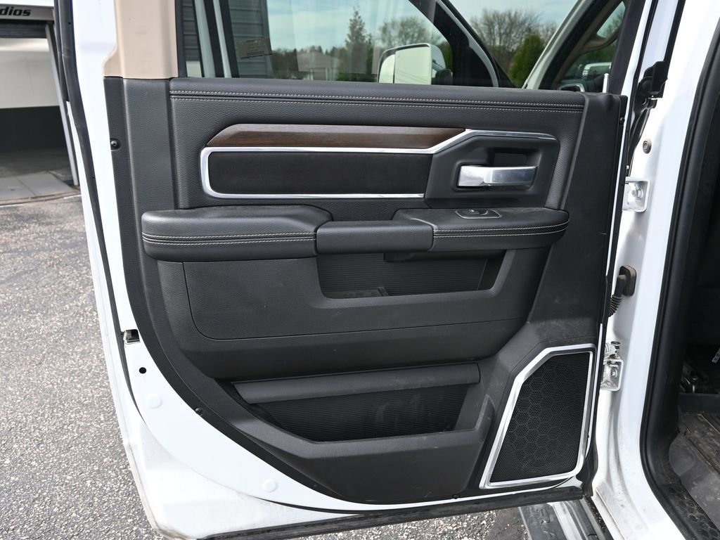 Used 2022 RAM 2500 Laramie AWD/4WD image 18