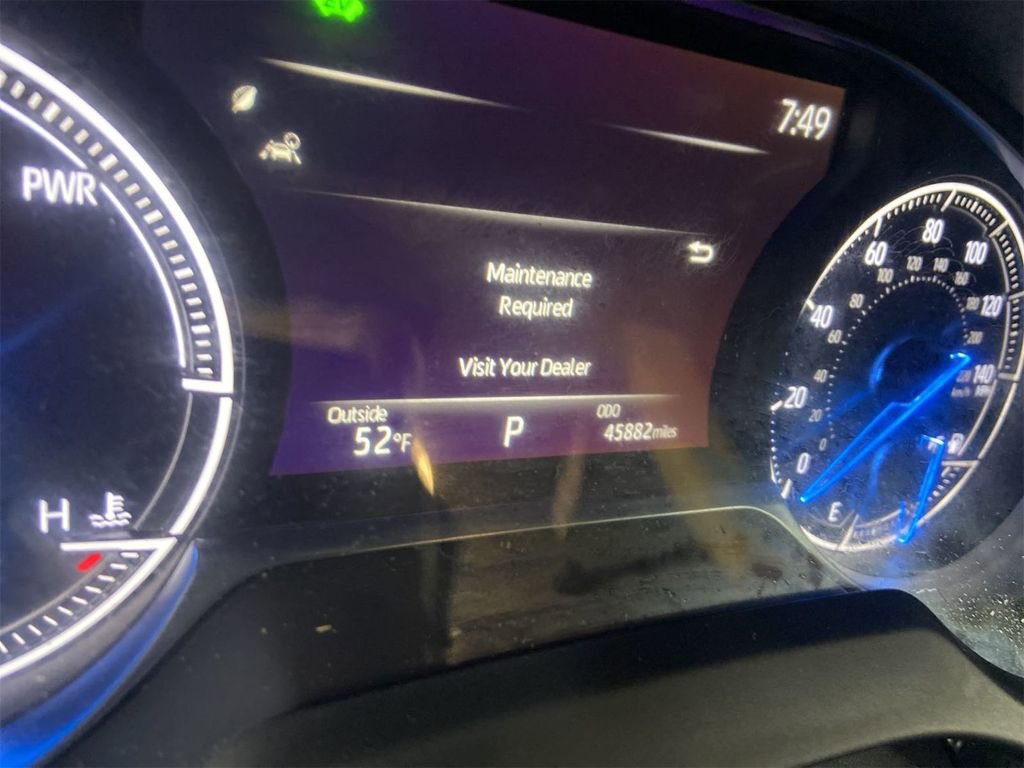 Used 2023 Toyota Venza XLE AWD/4WD image 2