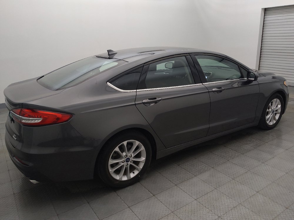 Used 2020 Ford Fusion SE FWD image 10