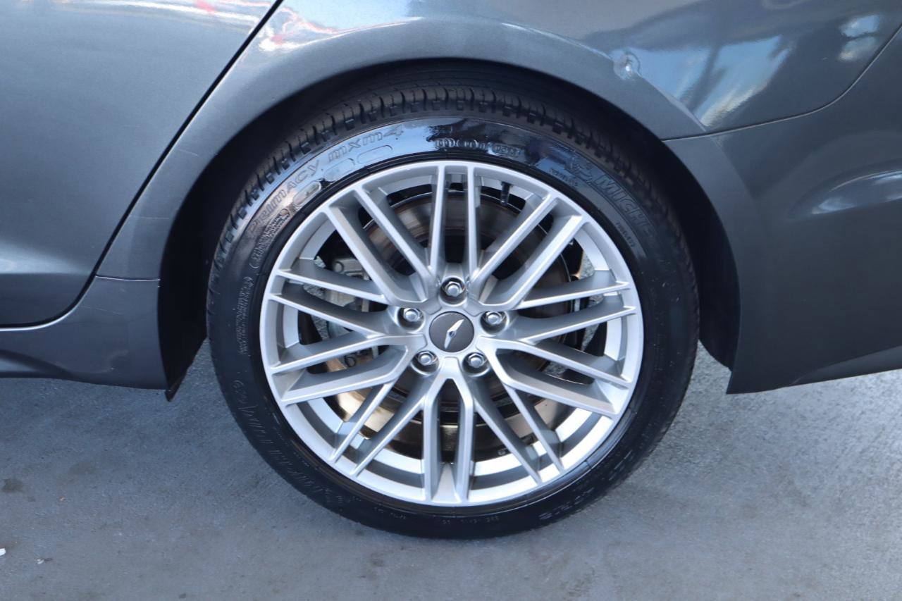 Used 2021 Genesis G70 2.0T w/ Elite Package RWD image 11