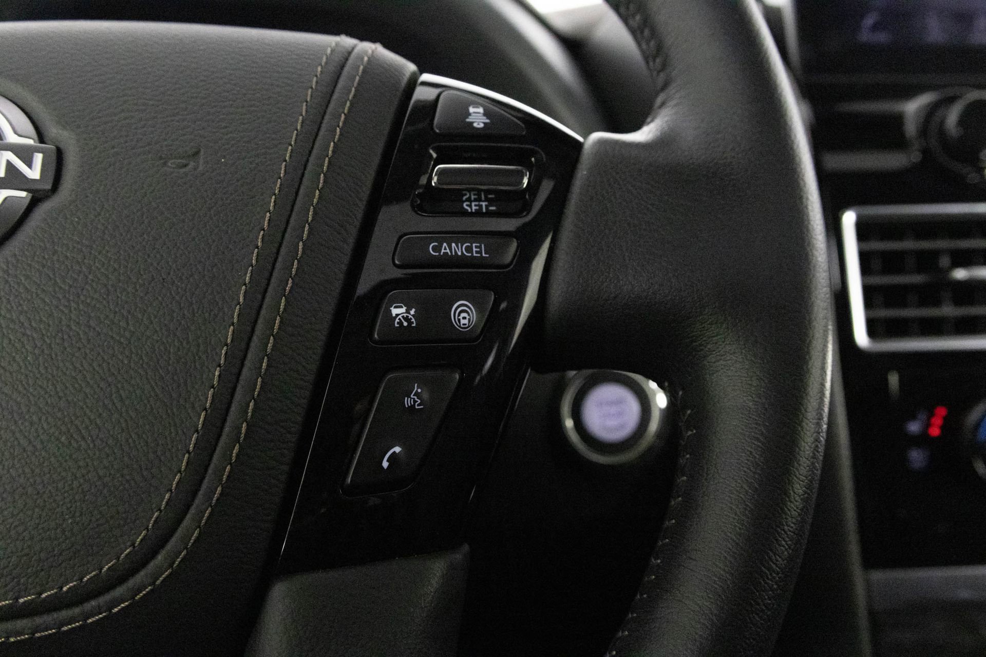 Used 2023 Nissan Armada Platinum w/ Captain's Chairs Package image 31