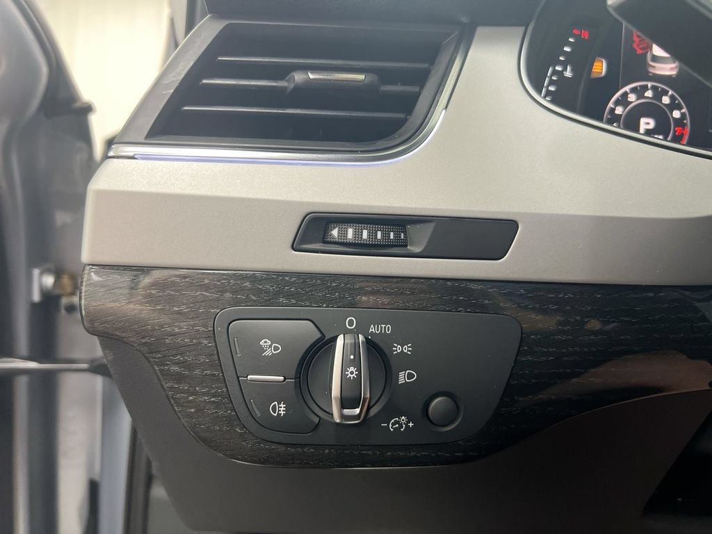 Used 2019 Audi Q7 2.0T Premium Plus w/ Premium Plus Package AWD/4WD image 18