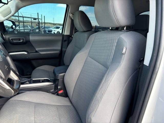 Used 2021 Toyota Tacoma SR5 RWD image 11