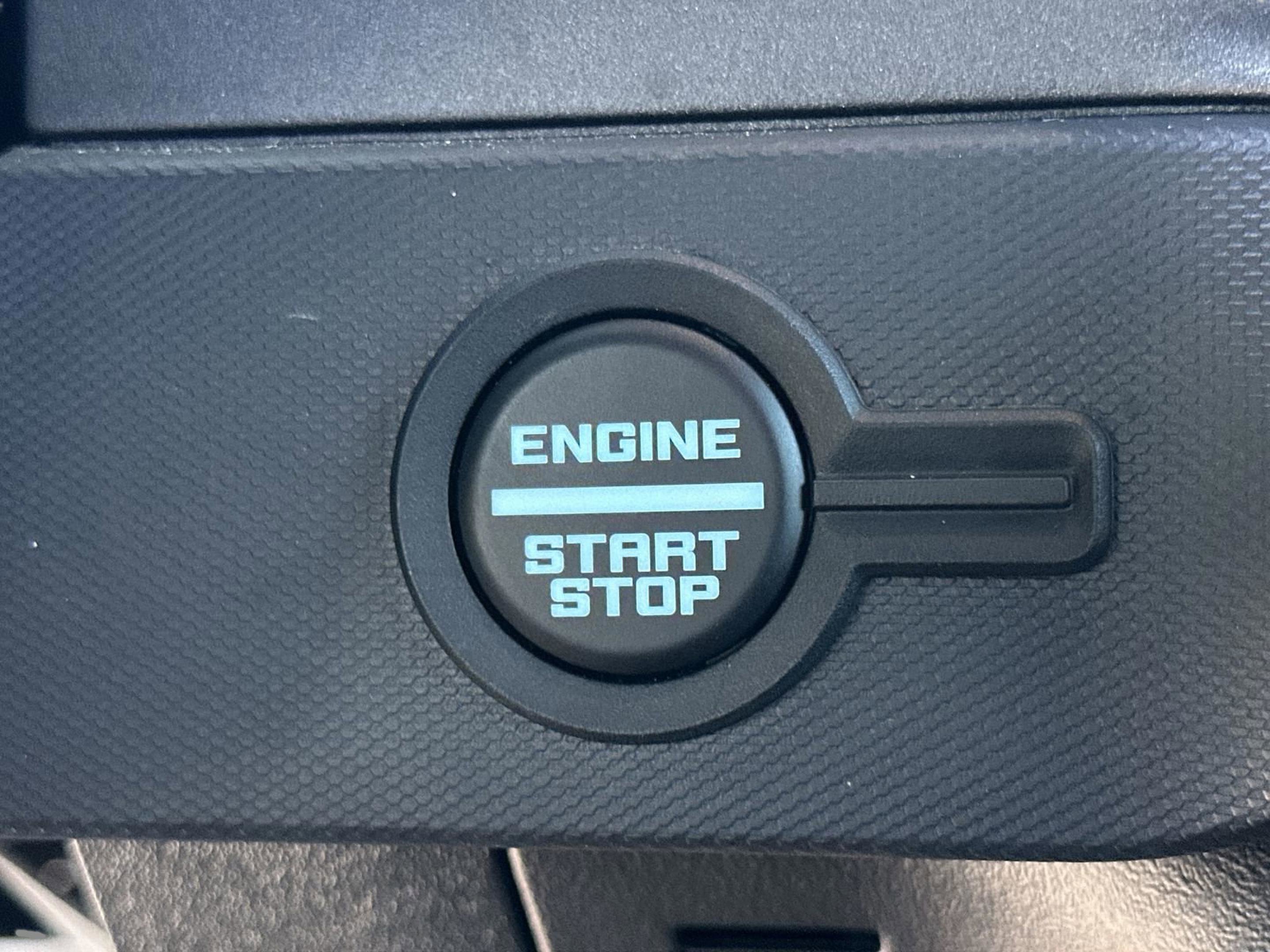 Used 2024 Ford Bronco Badlands image 32