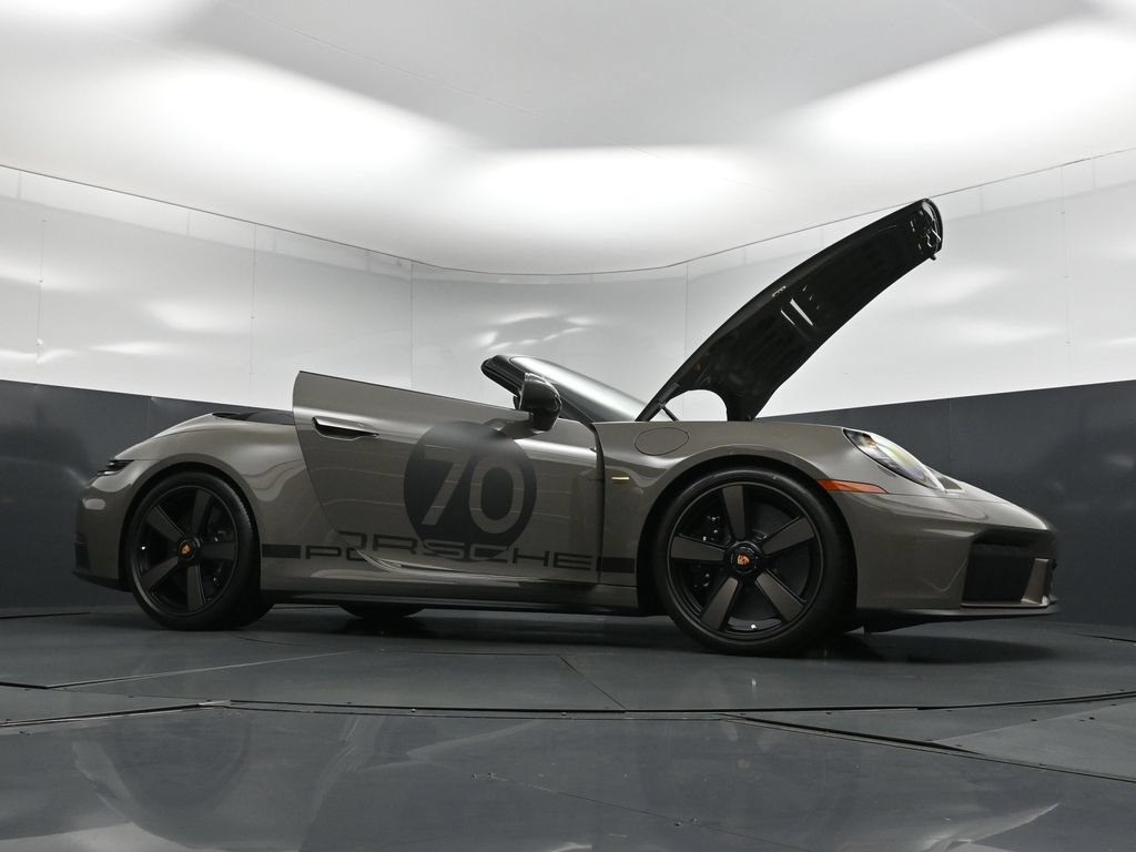 New 2026 Porsche 911 GTS RWD image 34