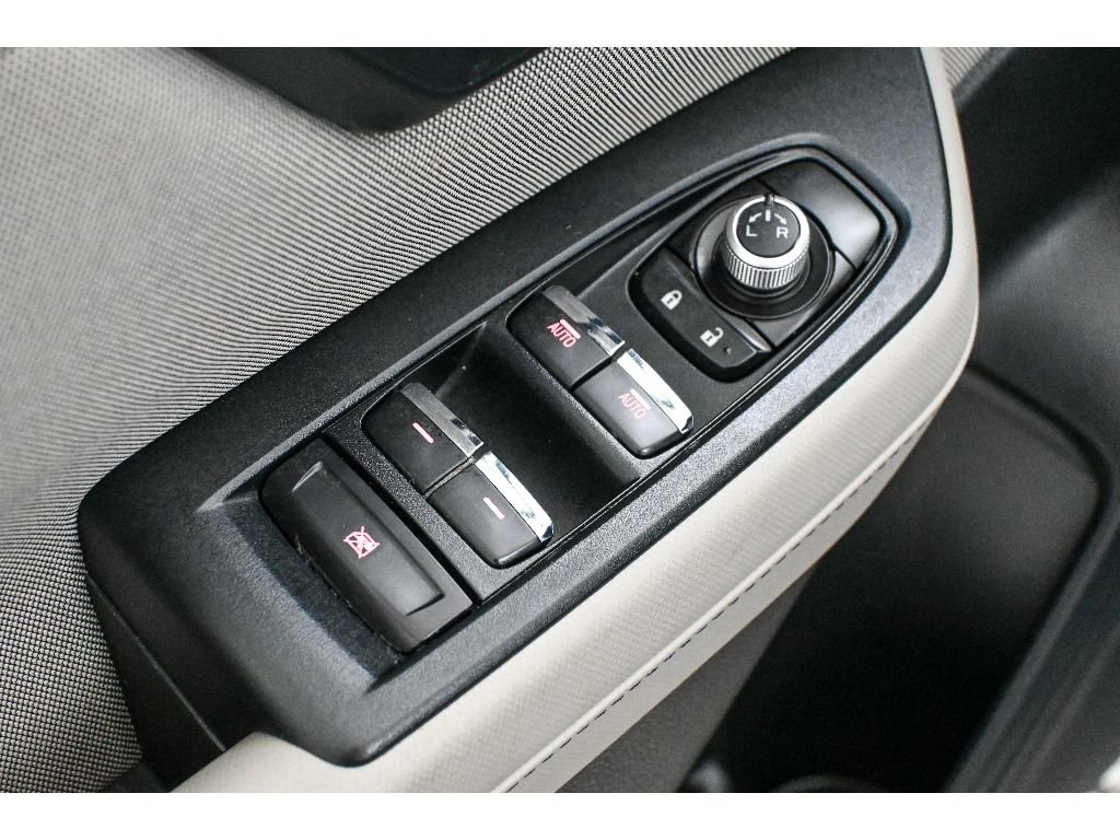 Used 2025 Subaru Forester Premium image 29