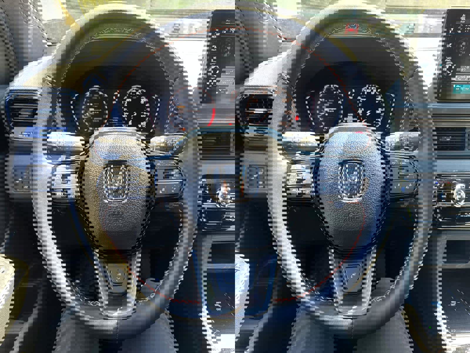 New 2025 Honda Pilot TrailSport image 18