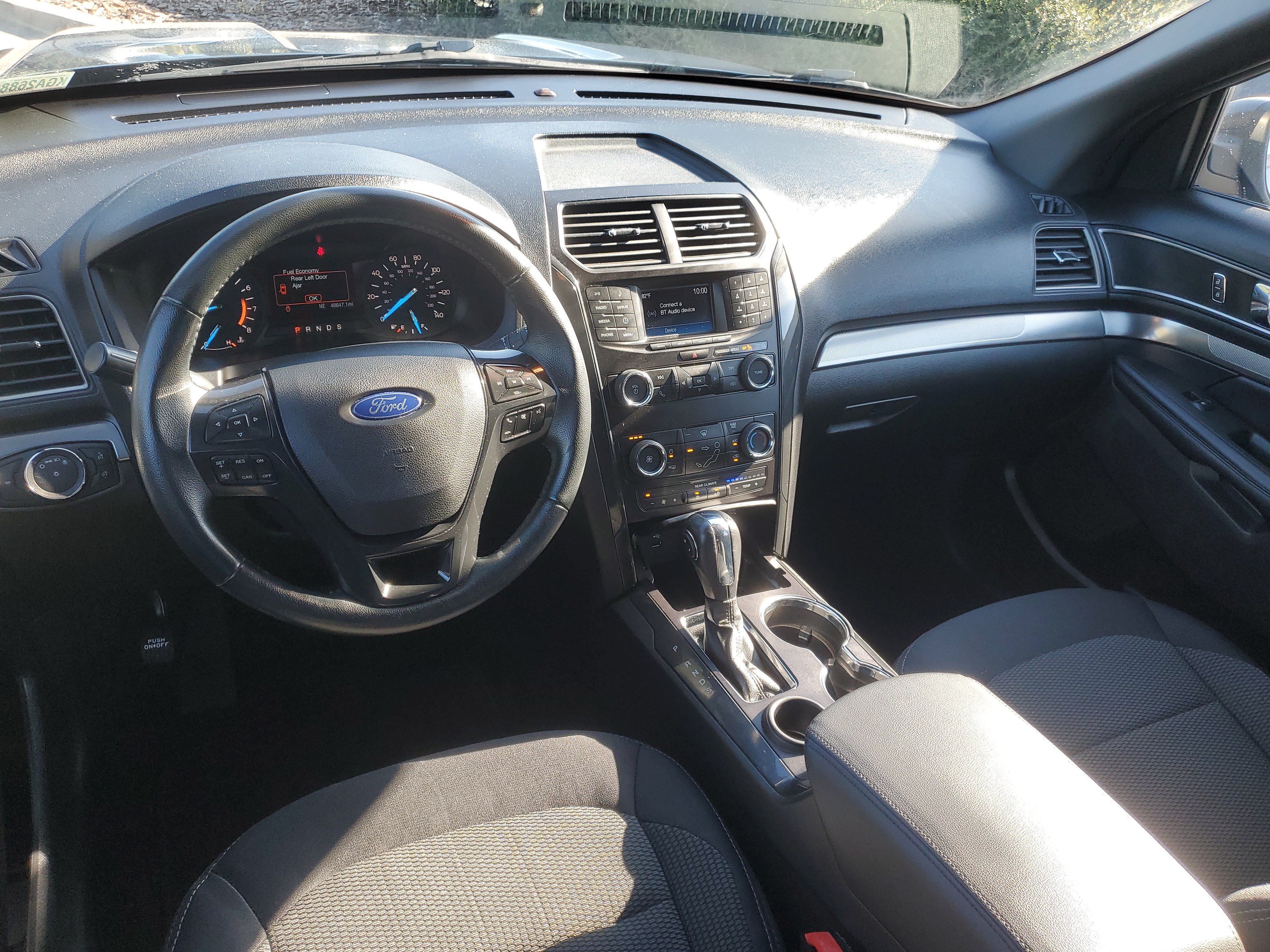 Used 2019 Ford Explorer XLT FWD image 10