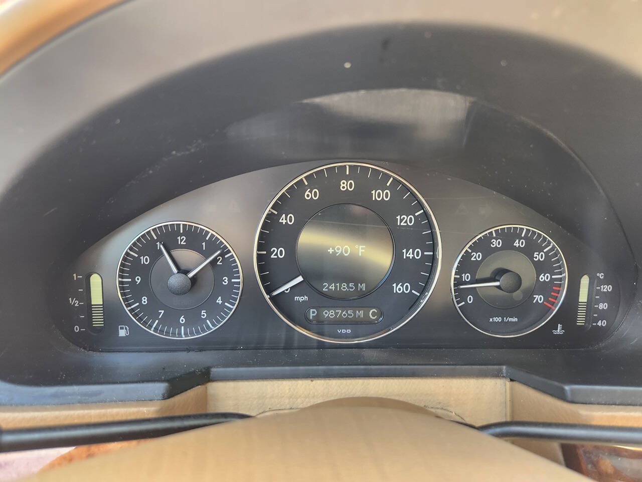 Used 2009 Mercedes-Benz E 350 4MATIC Sedan image 11