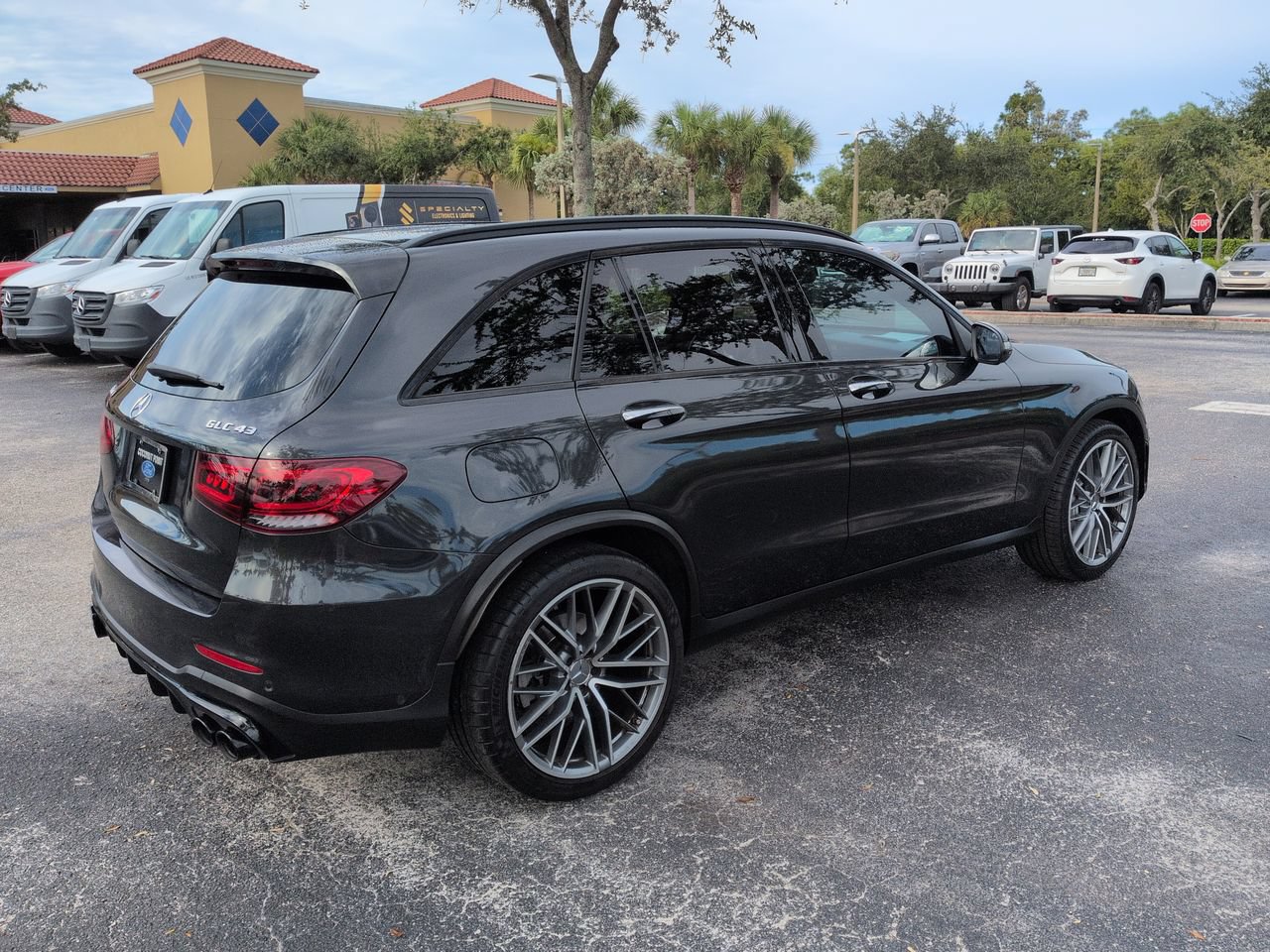 Used 2021 Mercedes-Benz GLC 43 AMG 4MATIC w/ Multimedia Package image 4