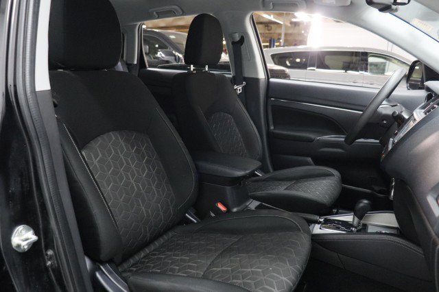 Used 2024 Mitsubishi Outlander Sport ES AWD/4WD image 23