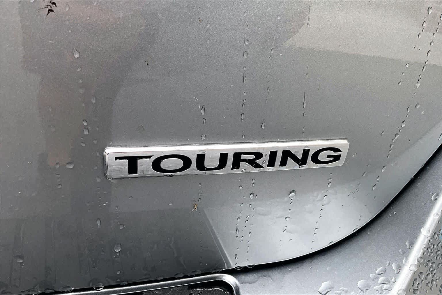 New 2026 Honda Odyssey Touring image 8