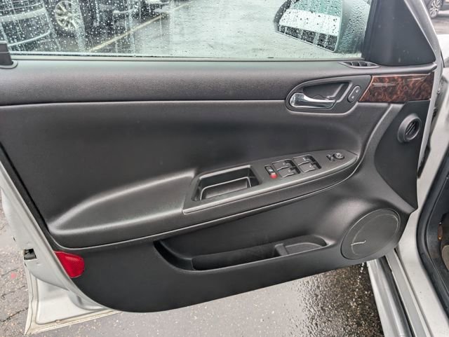 Used 2013 Chevrolet Impala LTZ image 13