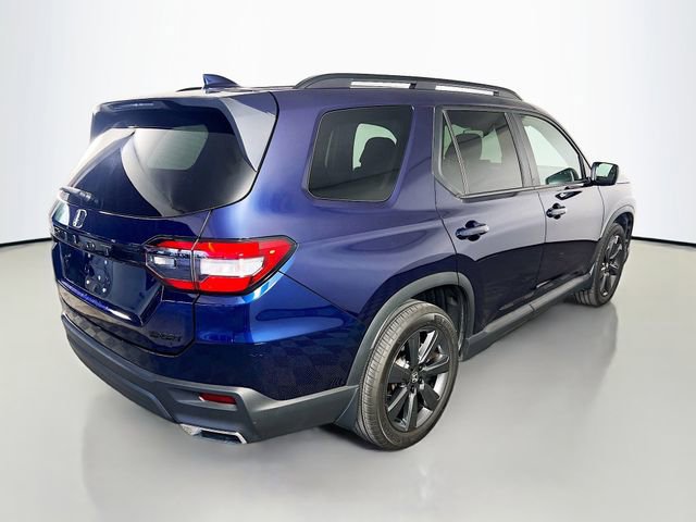 Used 2025 Honda Pilot Sport image 8