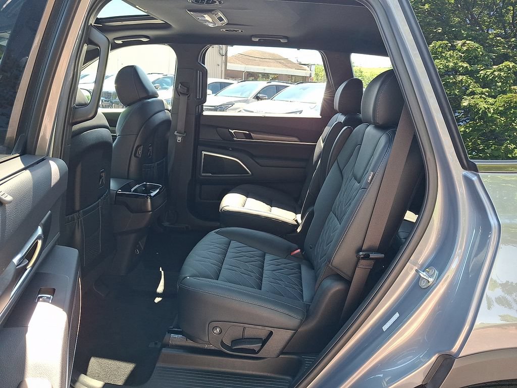 Certified 2024 Kia Telluride EX X-Line AWD/4WD image 12