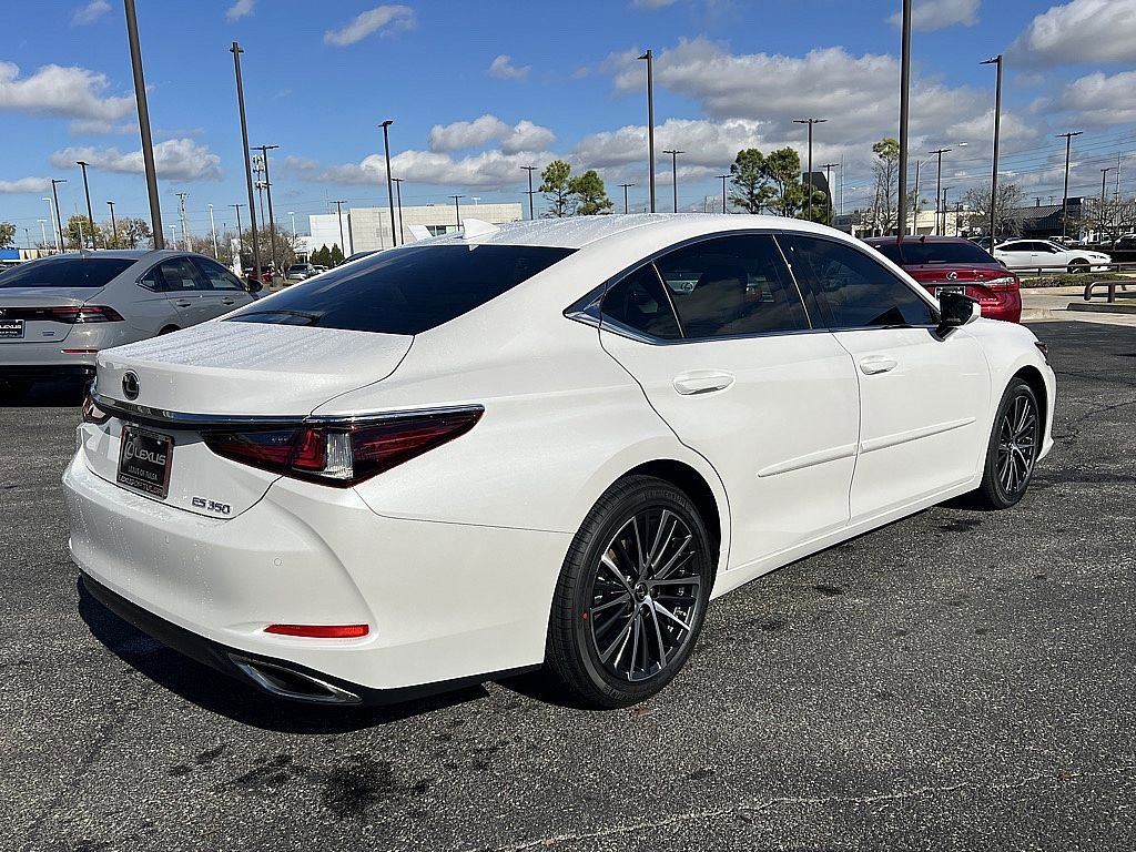 New 2025 Lexus ES 350 w/ Premium Package image 3
