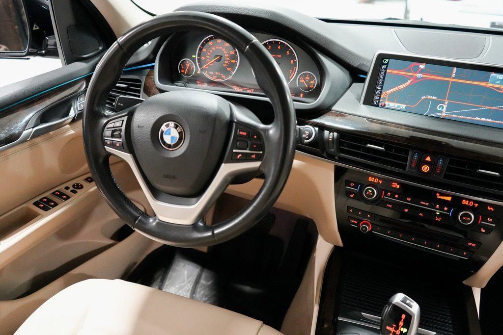 Used 2014 BMW X5 xDrive35i image 11