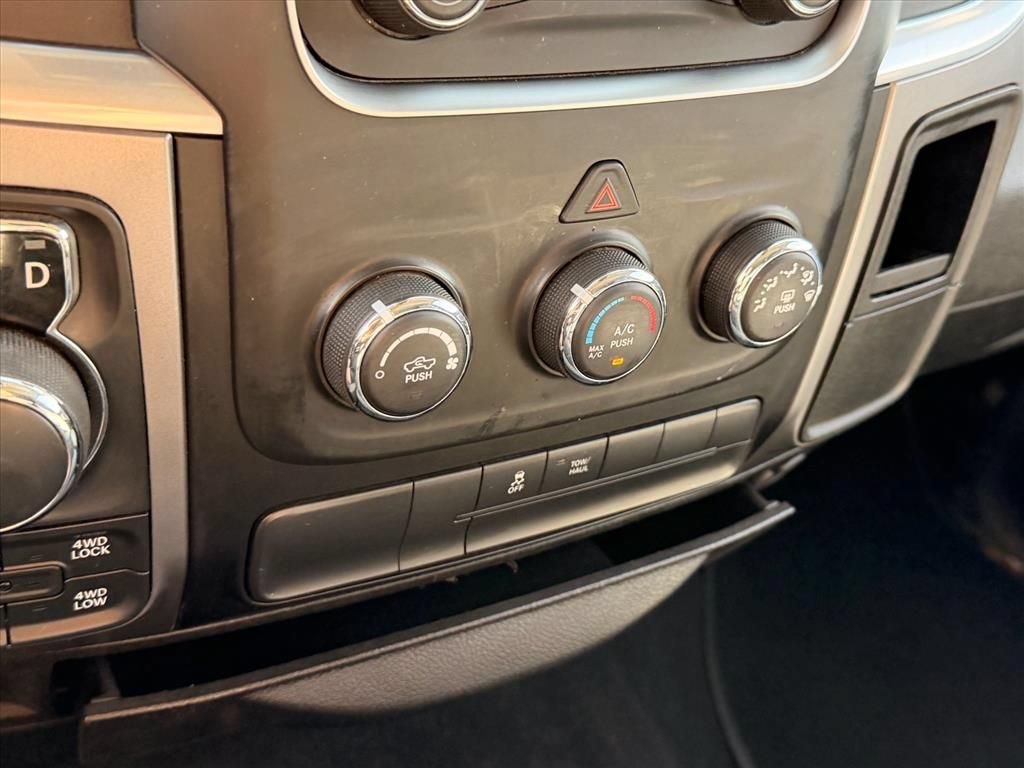 Used 2021 RAM 1500 Classic SLT AWD/4WD image 22