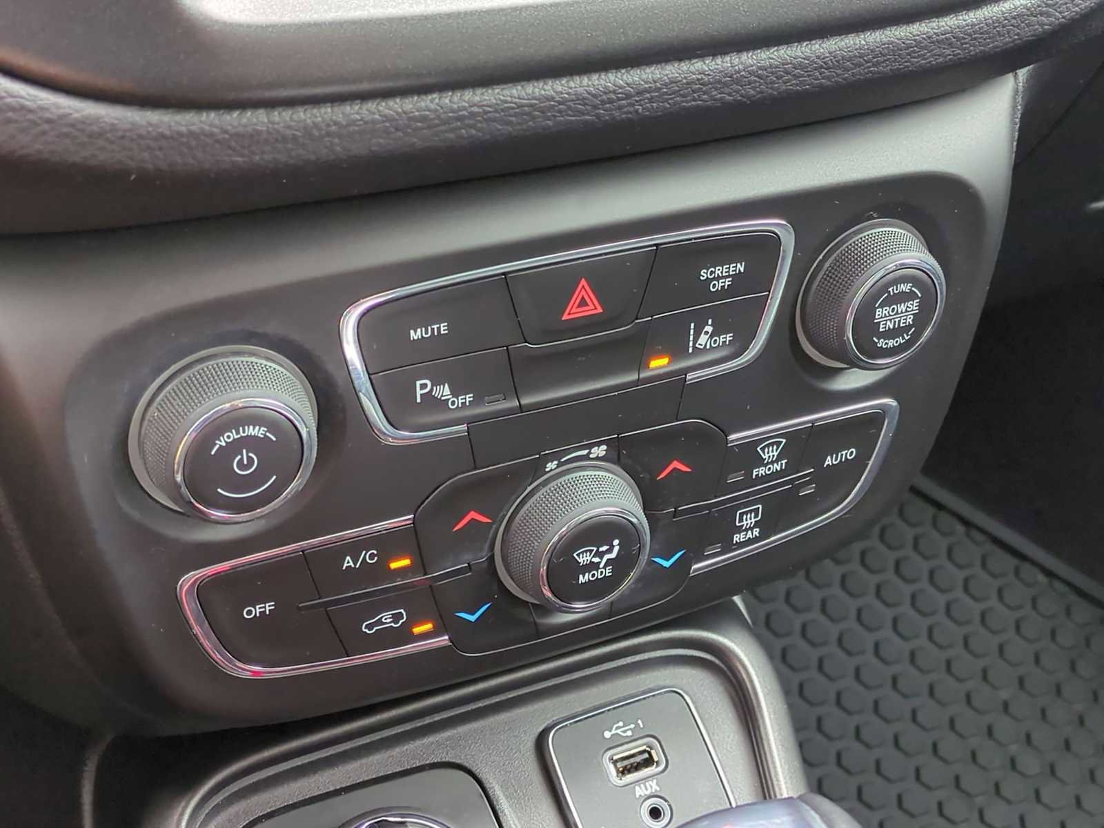 Used 2021 Jeep Compass Trailhawk AWD/4WD image 18