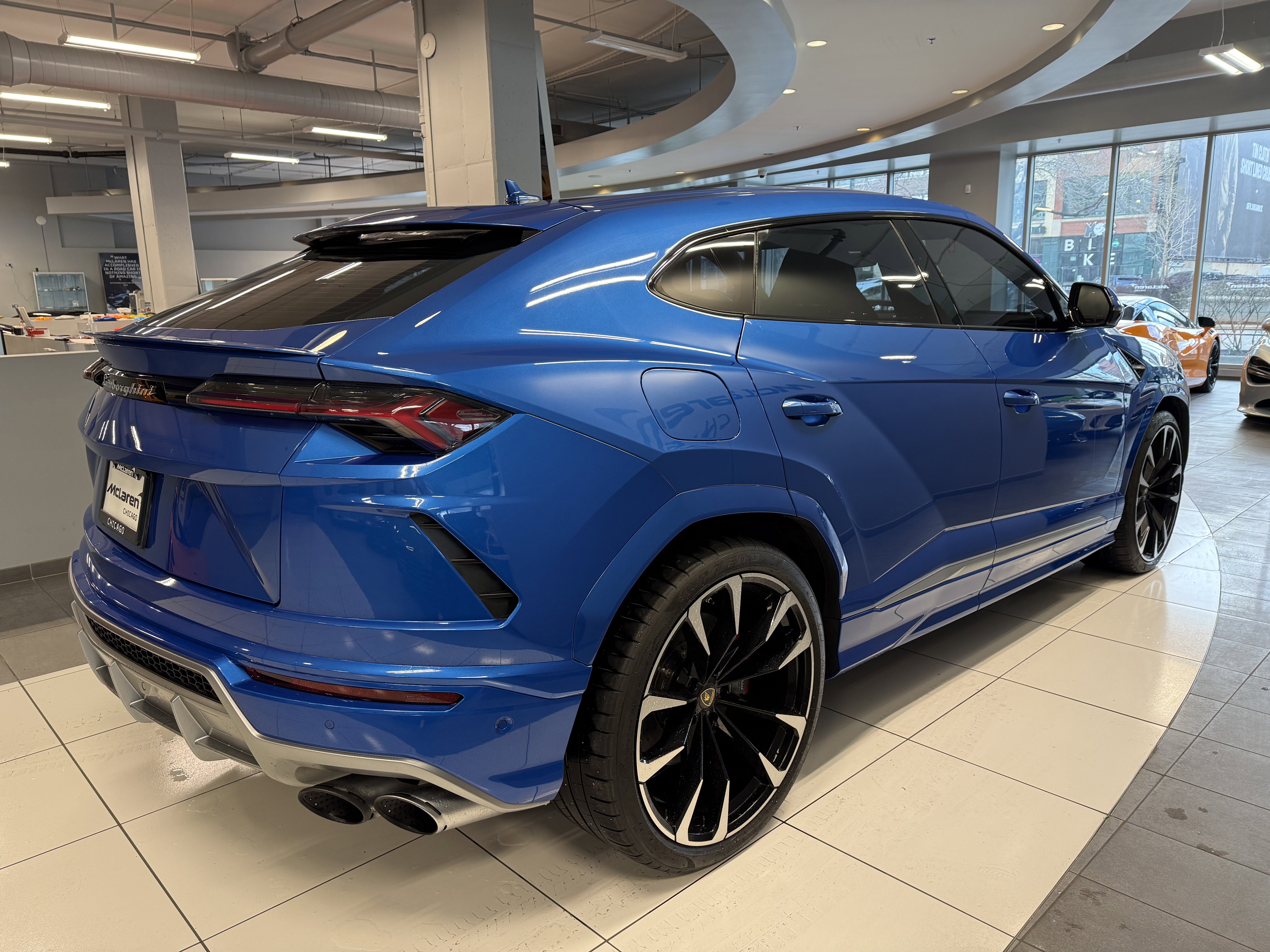 Used 2020 Lamborghini Urus image 4