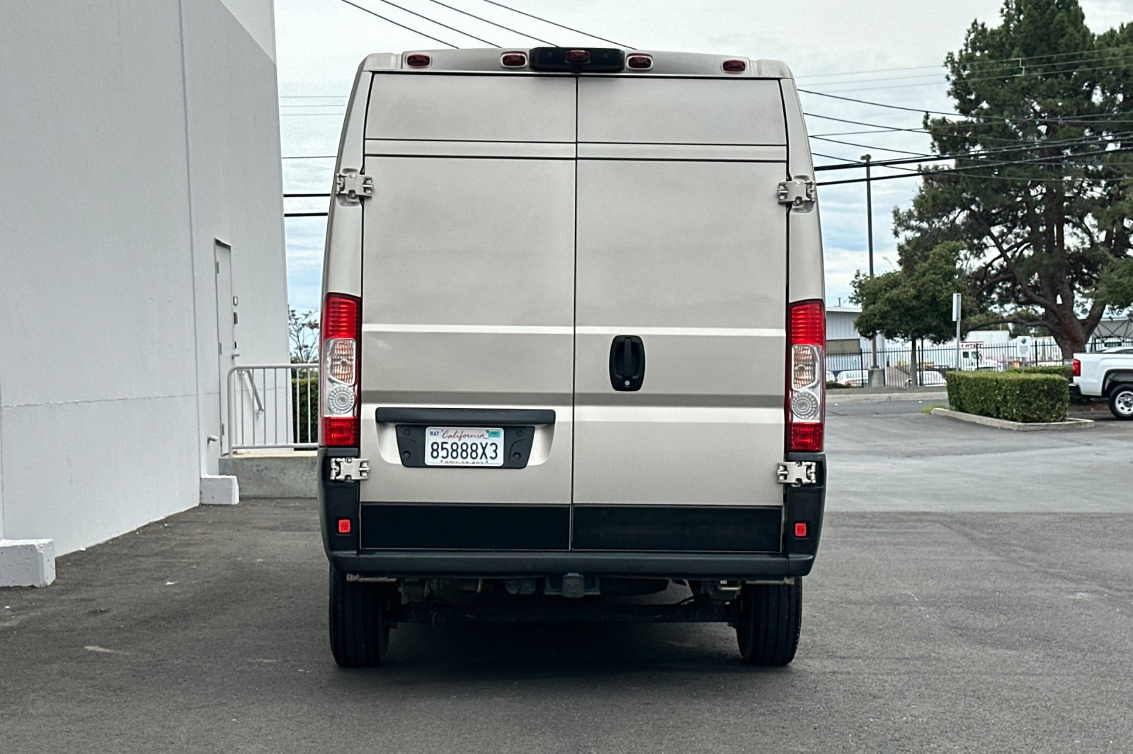 Used 2017 RAM ProMaster 2500 w/ Mopar Trailer Tow Group FWD image 5